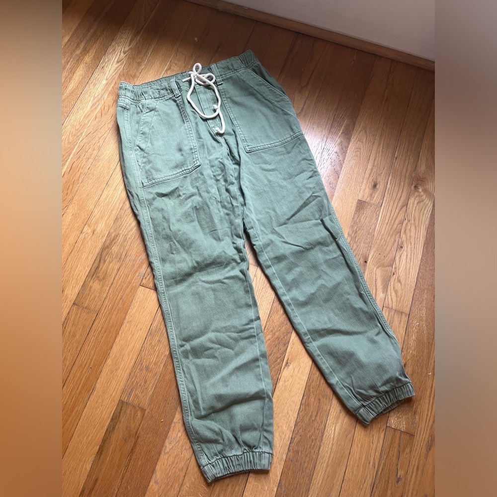 Green American Eagle Baggy Cargo Pants